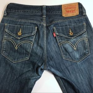 levis 514 with flap pockets